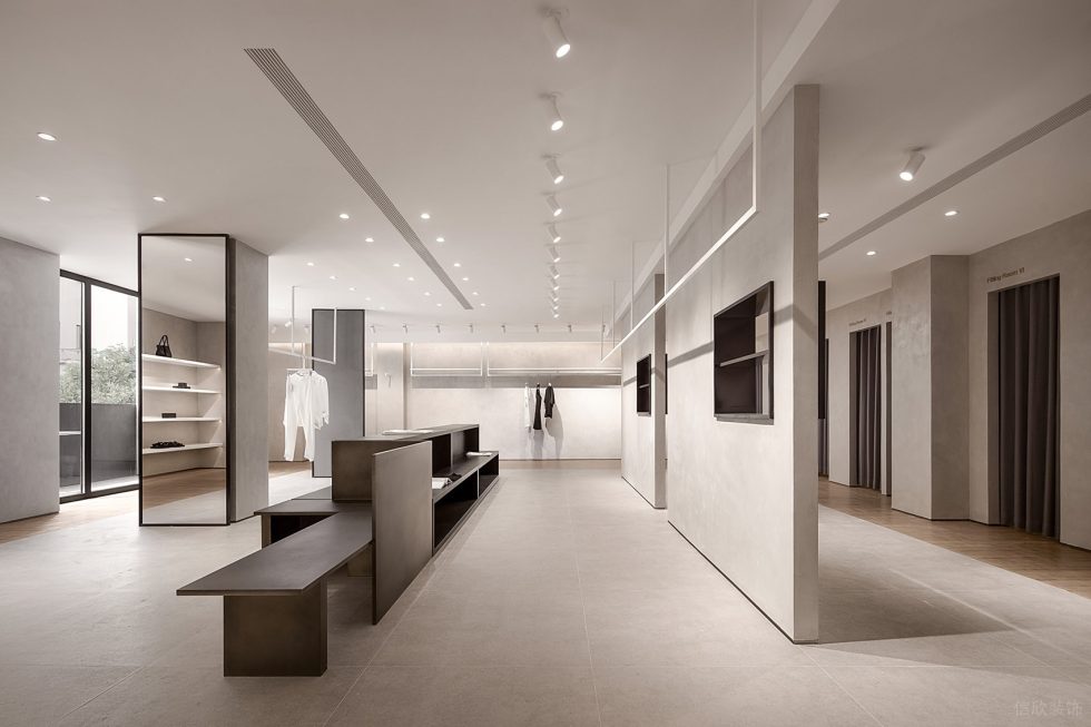 二樓服裝展示區