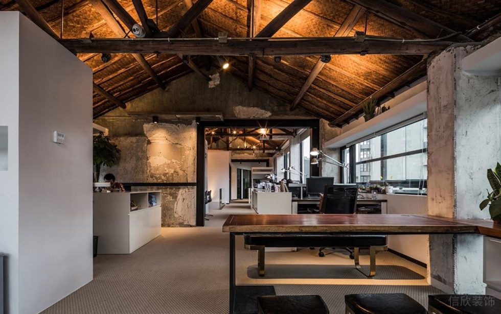 深圳寶安331創意園600平方米鄉村侘寂風辦公室裝修案例辦公區實木屋脊 深圳寶安331創意園600平方米鄉村侘寂風辦公室裝修案例辦公區實木屋脊