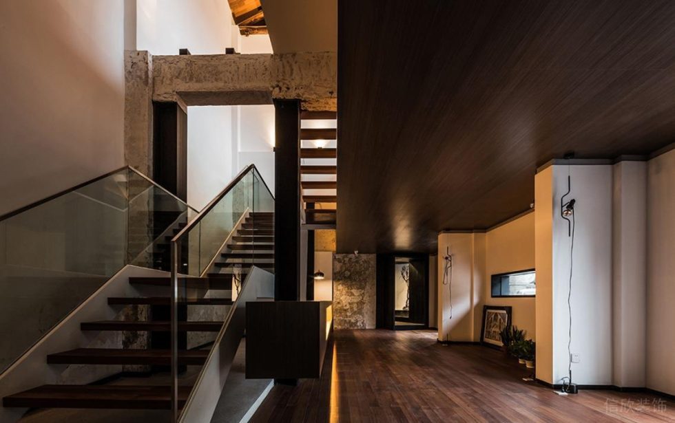 深圳寶安331創意園600平方米鄉村侘寂風辦公室裝修案例樓梯鋼化玻璃攔河 深圳寶安331創意園600平方米鄉村侘寂風辦公室裝修案例樓梯鋼化玻璃攔河