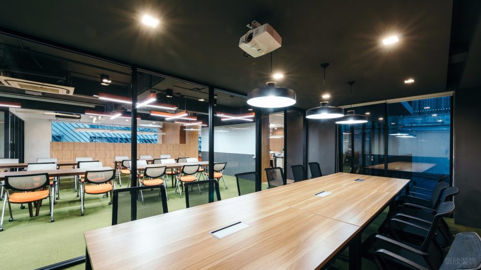 深圳寶安航城智谷中城未來產(chǎn)業(yè)園1500平方米簡約主義現(xiàn)代風(fēng)辦公室裝修案例會議室 深圳寶安航城智谷中城未來產(chǎn)業(yè)園1500平方米簡約主義現(xiàn)代風(fēng)辦公室裝修案例會議室