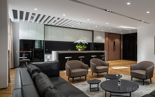 深圳龍崗聯(lián)匯中心1500平方米現(xiàn)代工業(yè)風(fēng)辦公空間裝修設(shè)計案例接待室 深圳龍崗聯(lián)匯中心1500平方米現(xiàn)代工業(yè)風(fēng)辦公空間裝修設(shè)計案例接待室