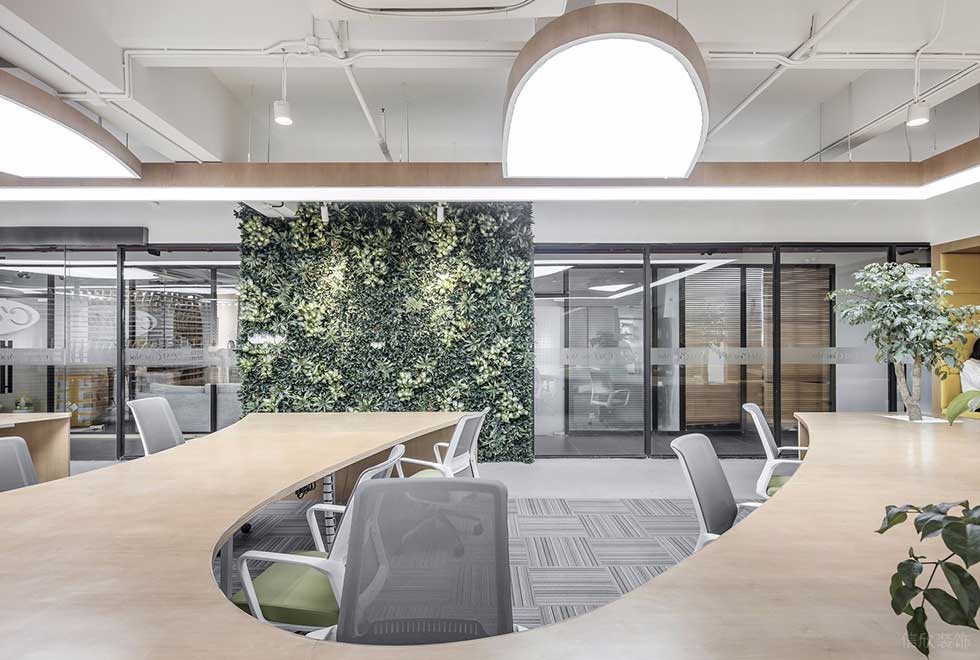 深圳南山中電長城大廈500平方米工業主義原木田園風辦公室裝修案例辦公大廳綠植背景墻 深圳南山中電長城大廈500平方米工業主義原木田園風辦公室裝修案例辦公大廳綠植背景墻