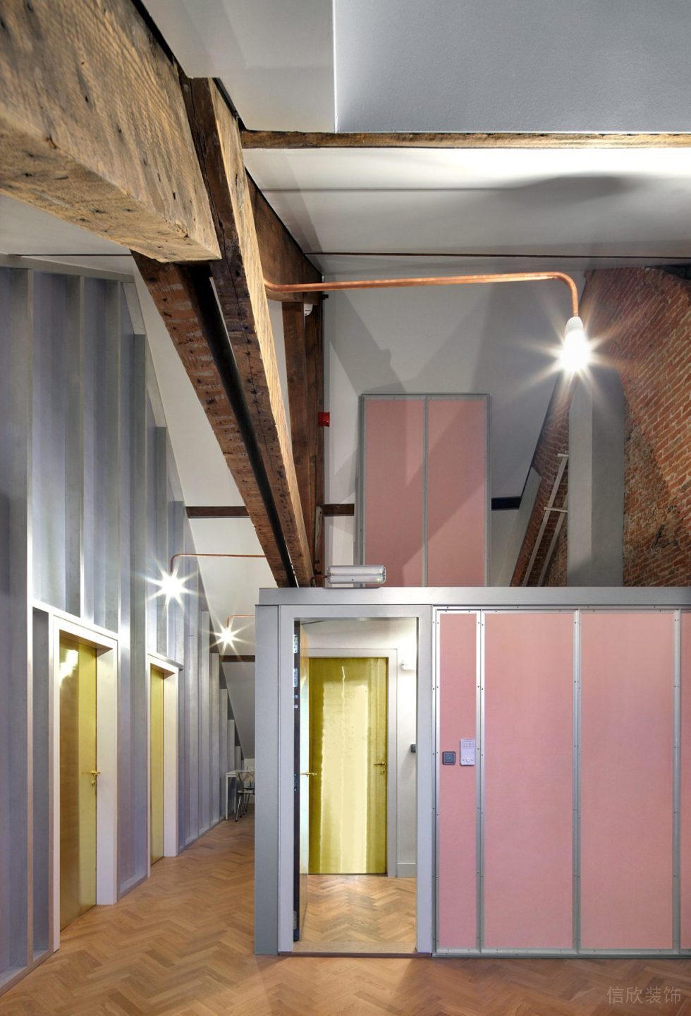 白鹿廣場簡約歐式辦公室裝修設(shè)計方案 格子工作間