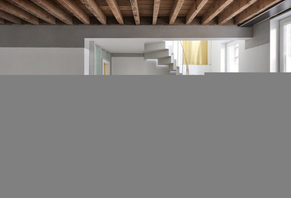 白鹿廣場簡約歐式辦公室裝修設(shè)計方案 水磨石踏步螺旋式樓梯