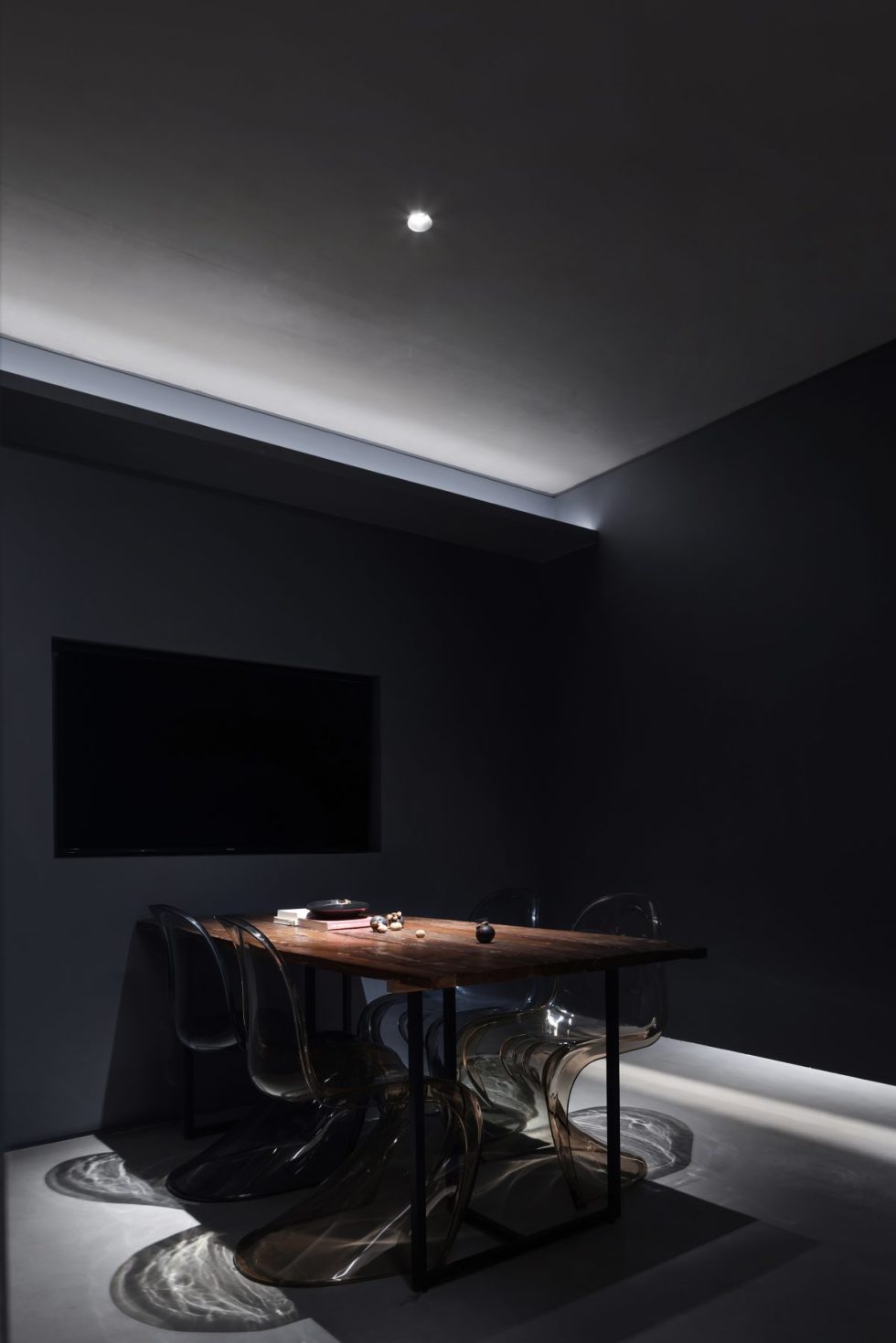 嘉安達大廈北歐工業(yè)風辦公室裝修設計 會議室