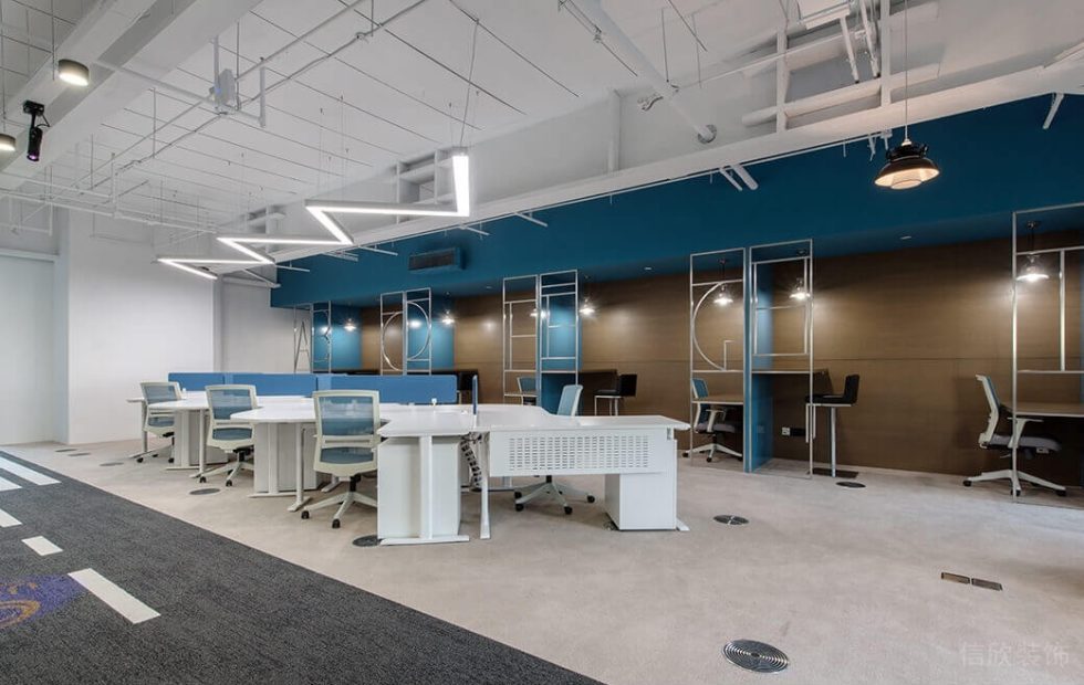 深圳龍崗山海商業(yè)廣場(chǎng)工業(yè)現(xiàn)代風(fēng)設(shè)計(jì)特色辦公室裝修案例業(yè)務(wù)部門辦公區(qū) 深圳龍崗山海商業(yè)廣場(chǎng)工業(yè)現(xiàn)代風(fēng)設(shè)計(jì)特色辦公室裝修案例業(yè)務(wù)部門辦公區(qū)