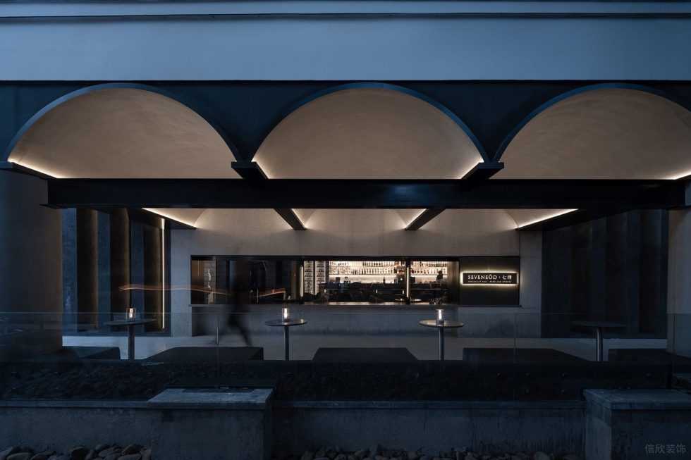 深圳南山工業(yè)風酒吧外觀裝修設計