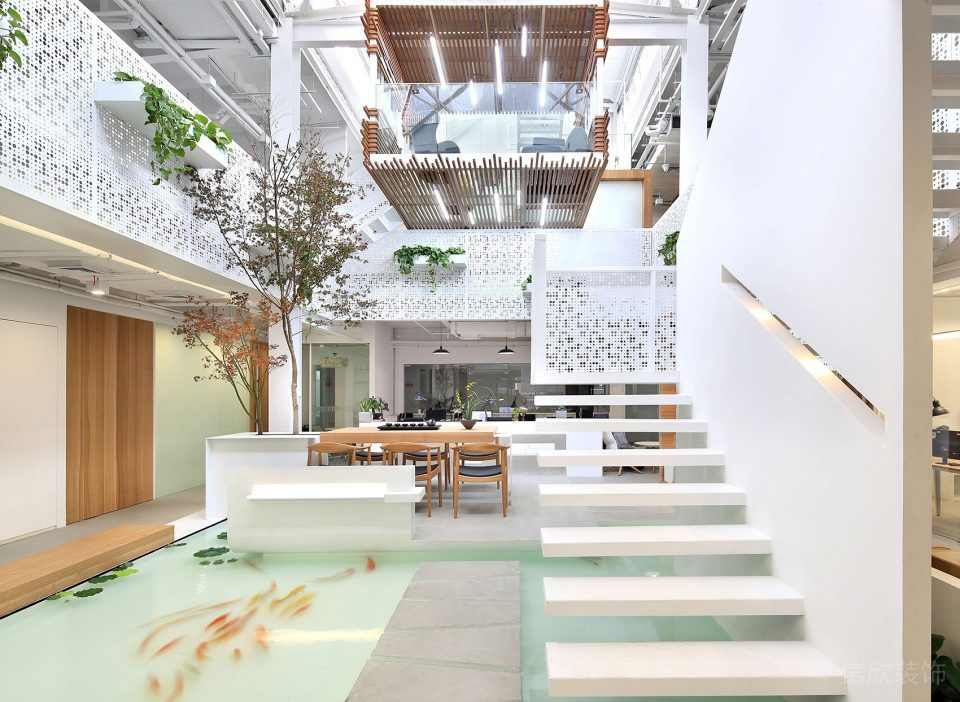 深圳南山佳嘉豪商務(wù)大廈1000平方米簡(jiǎn)約式工業(yè)混搭風(fēng)辦公室裝修案例中庭綠植景觀