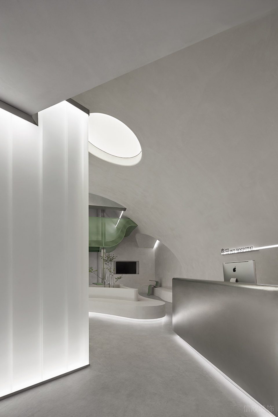 深圳市龍崗區龍崗中心城春田寵物醫院裝修設計-不銹鋼帶燈條前臺二 深圳市龍崗區龍崗中心城春田寵物醫院裝修設計-不銹鋼帶燈條前臺二