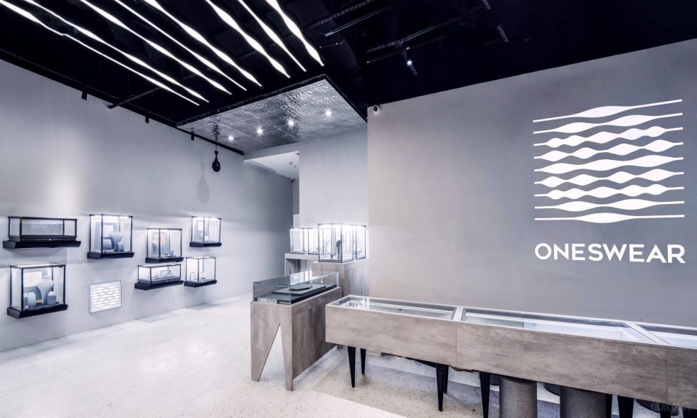 深圳市羅湖區蓮塘現代風梵誓珠寶旗艦店裝修設計-淺咖色實木接待臺 深圳市羅湖區蓮塘現代風梵誓珠寶旗艦店裝修設計-淺咖色實木接待臺