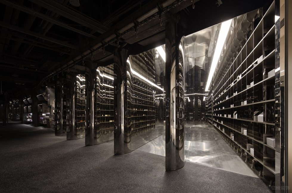 深圳市南山區(qū)南頭工業(yè)風(fēng)化妝品店裝修設(shè)計-金屬風(fēng)化妝品展架 深圳市南山區(qū)南頭工業(yè)風(fēng)化妝品店裝修設(shè)計-金屬風(fēng)化妝品展架