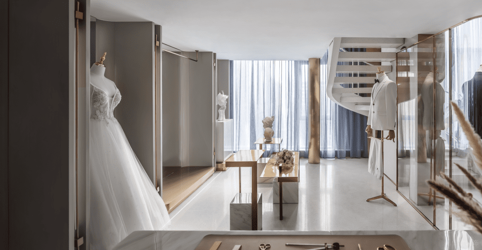 深圳市南山區(qū)蛇口現(xiàn)代輕奢風禮服店裝修設(shè)計-香檳金高矮島臺 深圳市南山區(qū)蛇口現(xiàn)代輕奢風禮服店裝修設(shè)計-香檳金高矮島臺