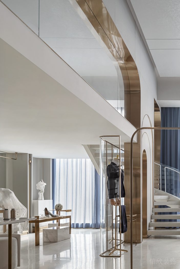 深圳市南山區(qū)蛇口現(xiàn)代輕奢風禮服店裝修設(shè)計-香檳金拱形門 深圳市南山區(qū)蛇口現(xiàn)代輕奢風禮服店裝修設(shè)計-香檳金拱形門