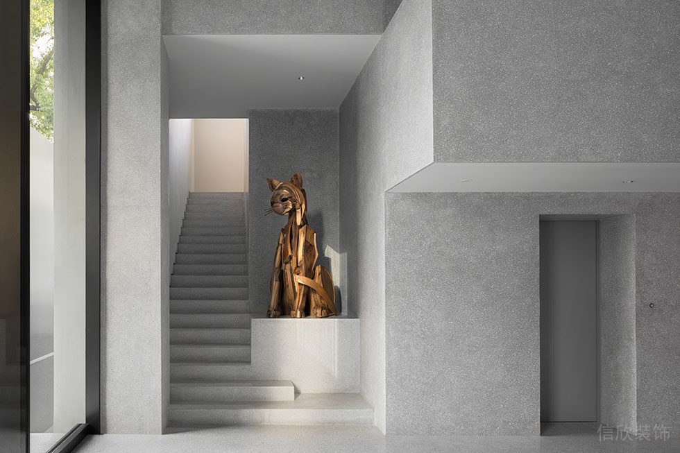 現(xiàn)代簡約時尚風格辦公室裝修設計方案 貓咪雕塑
