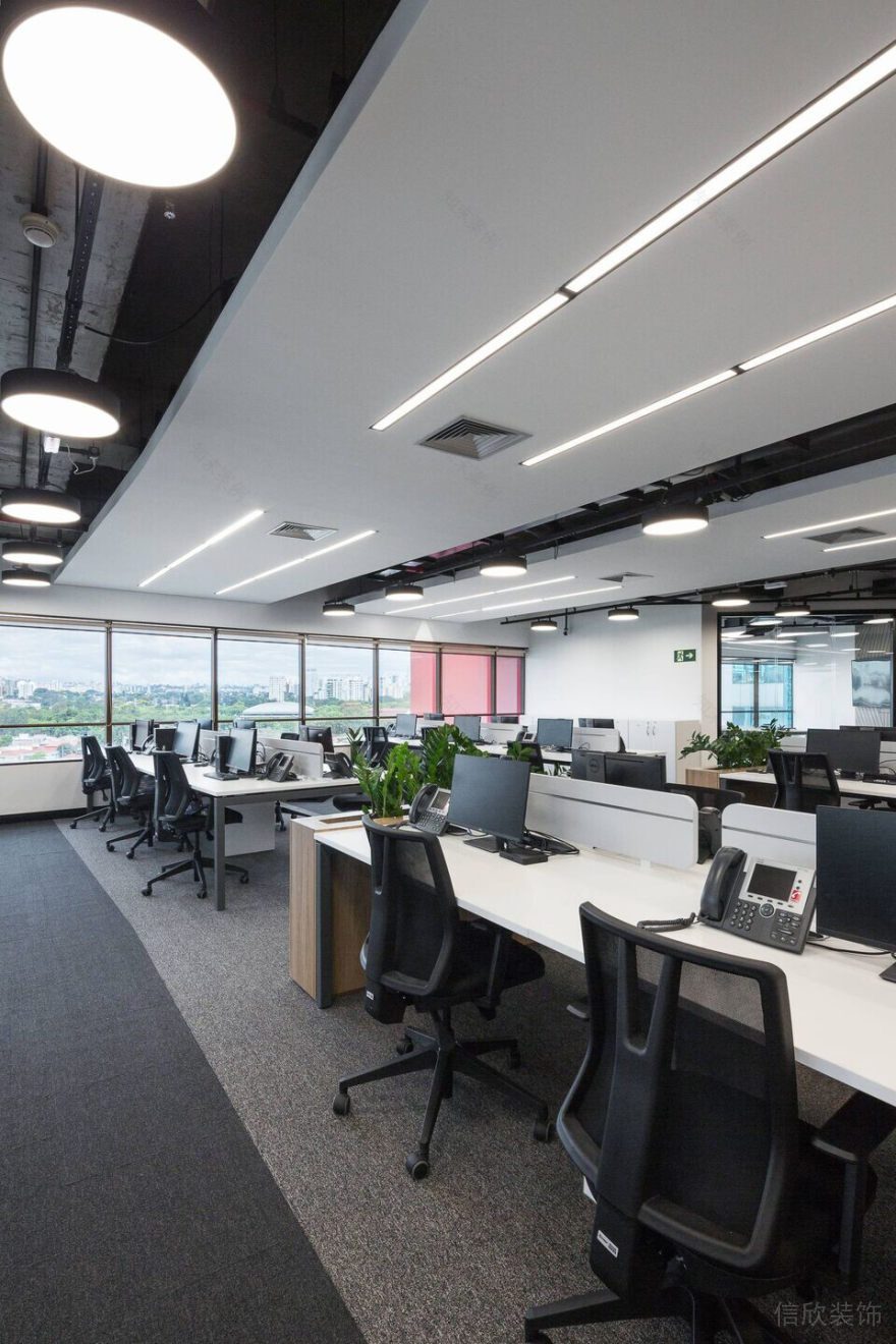 高級(jí)現(xiàn)代風(fēng)辦公室裝修案例黑白灰色調(diào)辦公區(qū) 高級(jí)現(xiàn)代風(fēng)辦公室裝修案例黑白灰色調(diào)辦公區(qū)