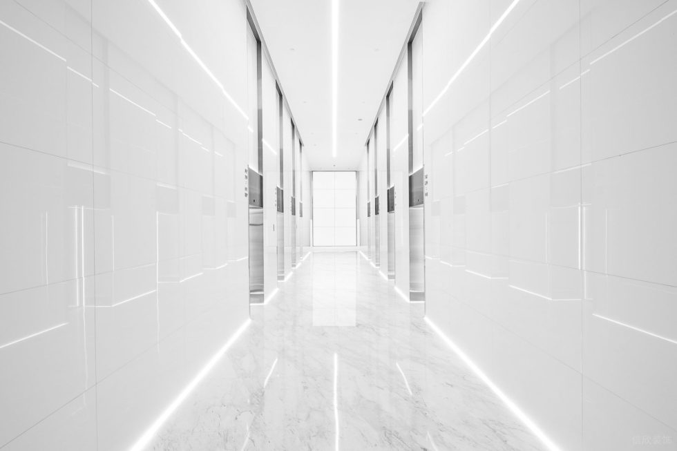 潔白現(xiàn)代風(fēng)辦公室裝修設(shè)計(jì)白色電梯間 潔白現(xiàn)代風(fēng)辦公室裝修設(shè)計(jì)白色電梯間