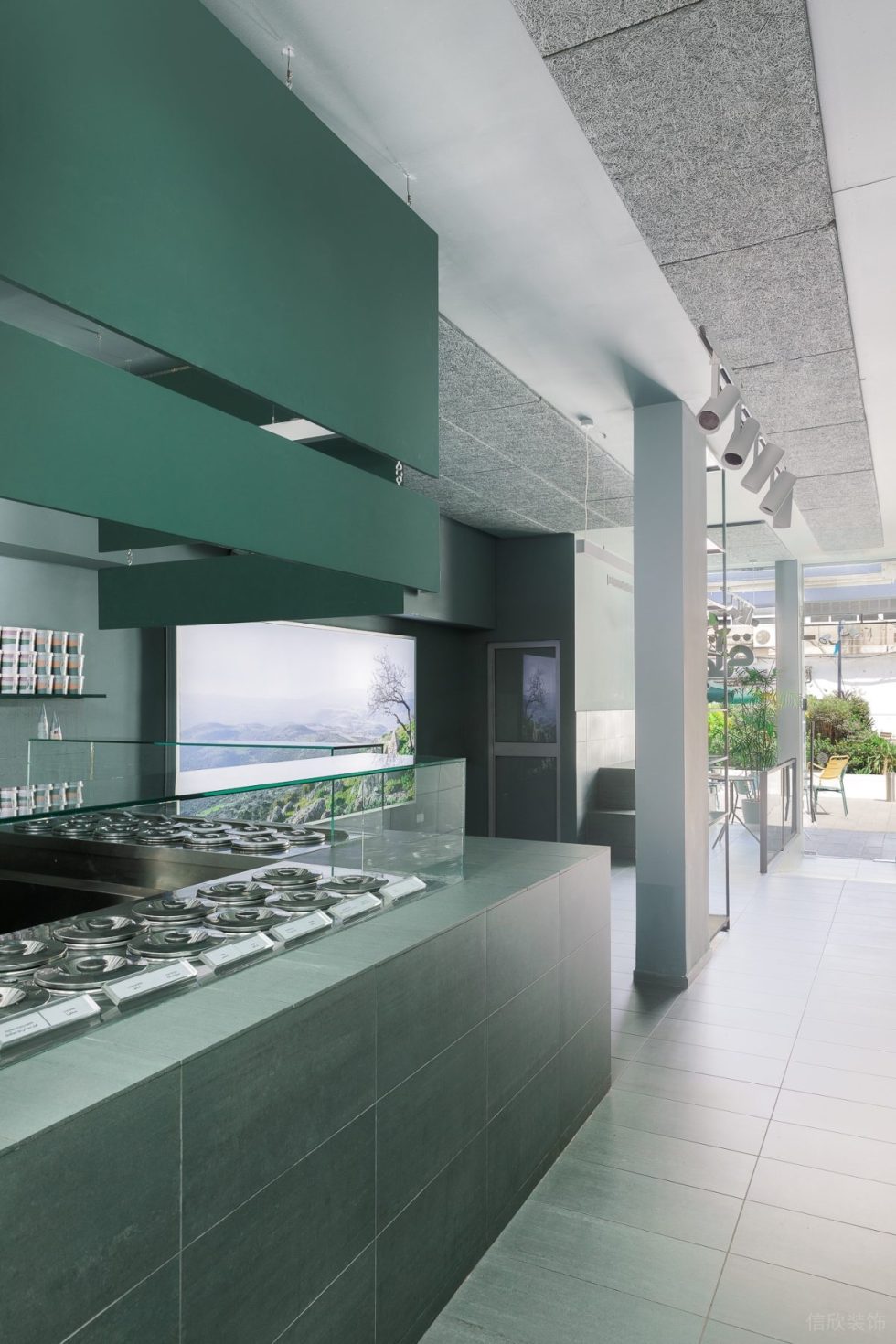 簡約清新風(fēng)甜品店狹長通道裝修設(shè)計