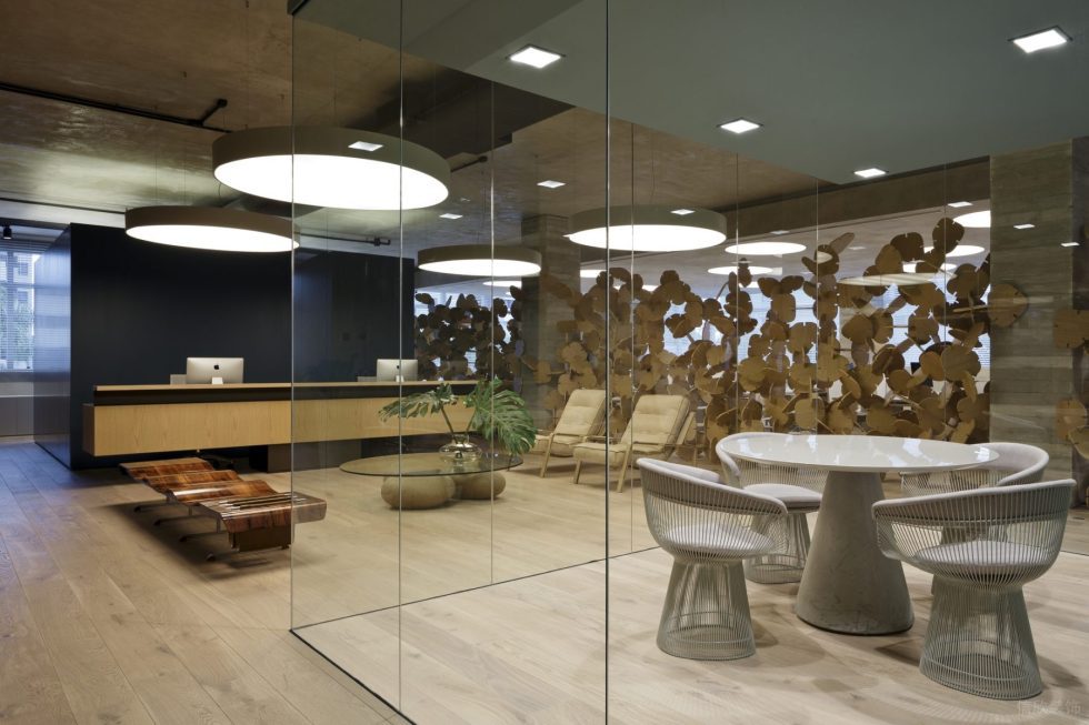 簡約原木風(fēng)辦公室裝修設(shè)計原木色接待臺 簡約原木風(fēng)辦公室裝修設(shè)計原木色接待臺