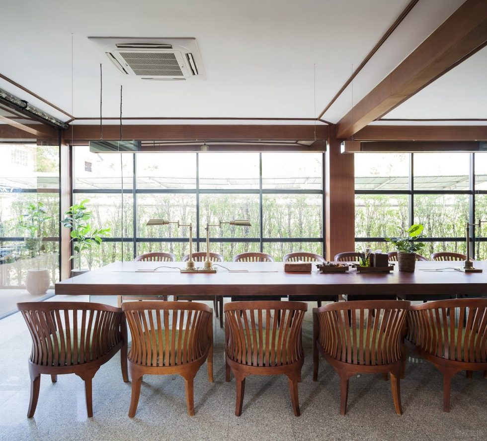 暖色田園風辦公室裝修設計暖木色會議桌 暖色田園風辦公室裝修設計暖木色會議桌