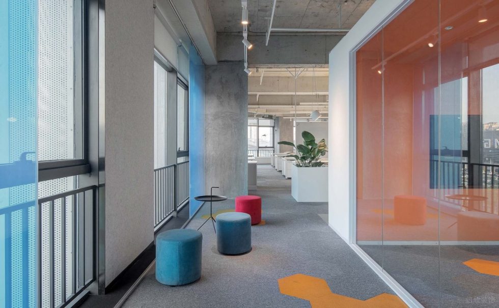 時(shí)尚極簡風(fēng)辦公室裝修設(shè)計(jì)淺色系過道休閑區(qū) 時(shí)尚極簡風(fēng)辦公室裝修設(shè)計(jì)淺色系過道休閑區(qū)