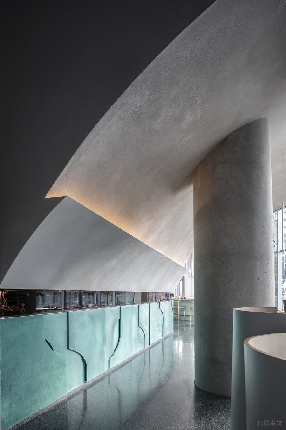 現(xiàn)代簡約風(fēng)格餐廳通道墻面黃色暗藏?zé)魩Ч麍D