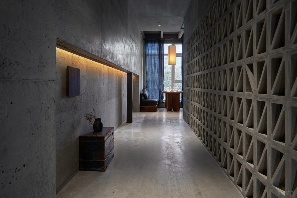 原始簡(jiǎn)單素雅中餐廳鏤空幾何磚通道裝修設(shè)計(jì)