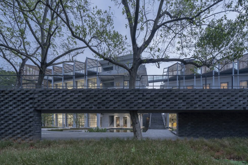 原生態(tài)雅致茶院草地外景設計裝修