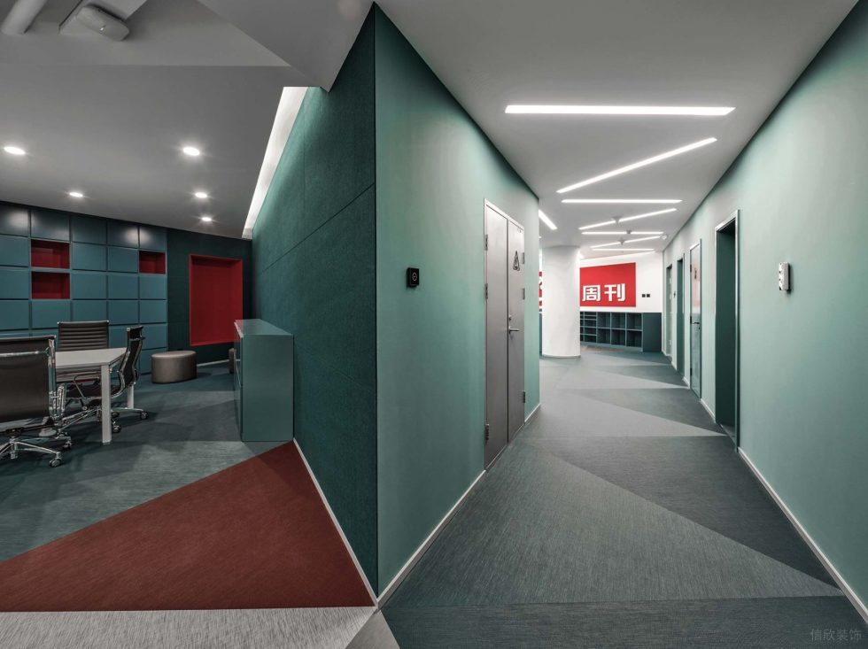 深青色現(xiàn)代風辦公室裝修設計深青色過道 深青色現(xiàn)代風辦公室裝修設計深青色過道
