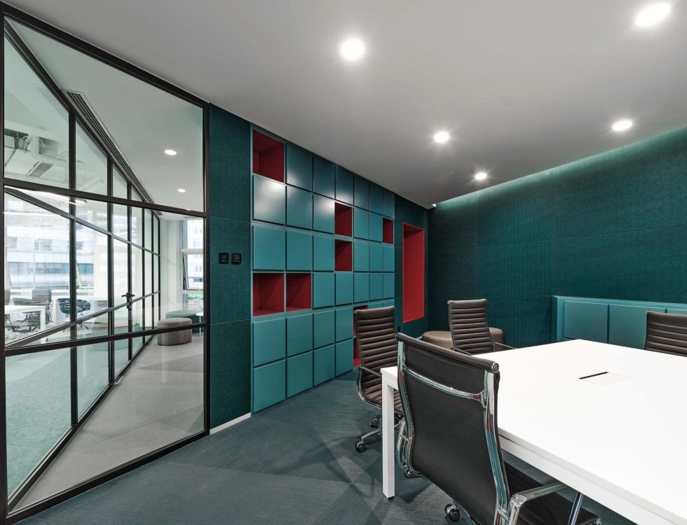 深青色現(xiàn)代風辦公室裝修設計深青色會議室 深青色現(xiàn)代風辦公室裝修設計深青色會議室