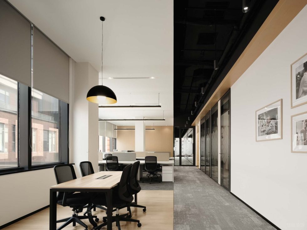 淡雅色簡約現代風辦公室裝修設計淺木色開放式討論區 淡雅色簡約現代風辦公室裝修設計淺木色開放式討論區