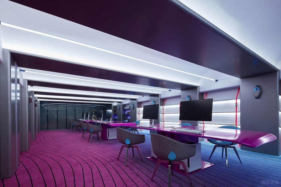 賽博朋克風(fēng)格辦公室裝修設(shè)計(jì)漸變色辦公區(qū) 賽博朋克風(fēng)格辦公室裝修設(shè)計(jì)漸變色辦公區(qū)