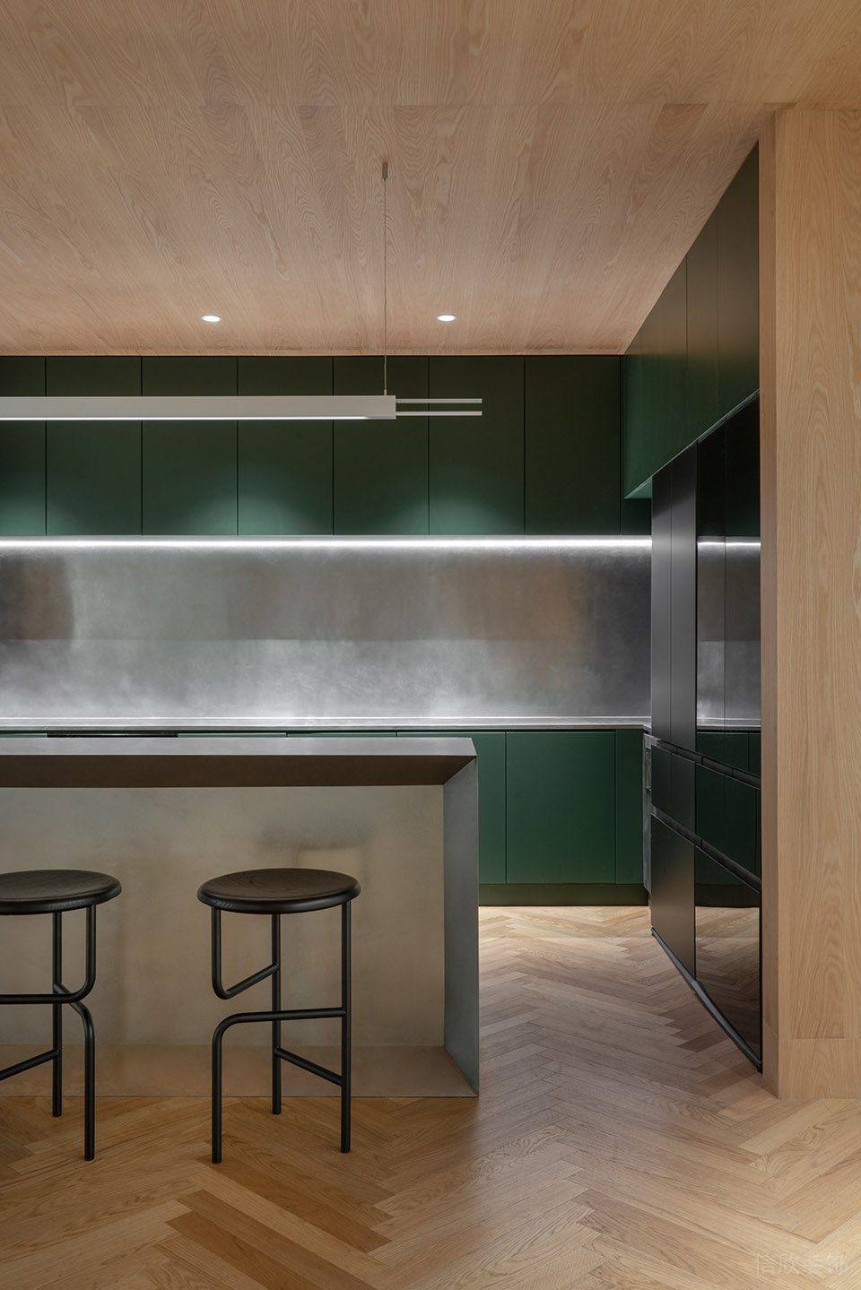 清雅色簡約風辦公室裝修設計原木色茶水間 清雅色簡約風辦公室裝修設計原木色茶水間