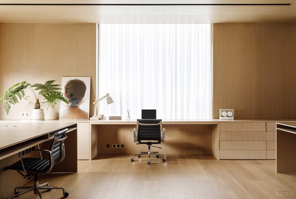 淡色原木簡約風辦公室裝修設計原木色主管辦公區 淡色原木簡約風辦公室裝修設計原木色主管辦公區