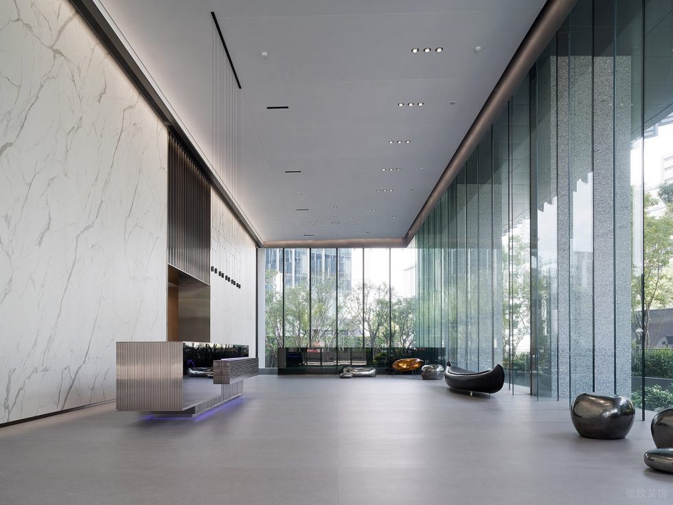 黑白灰時尚極簡風(fēng)辦公室裝修設(shè)計灰白色大堂