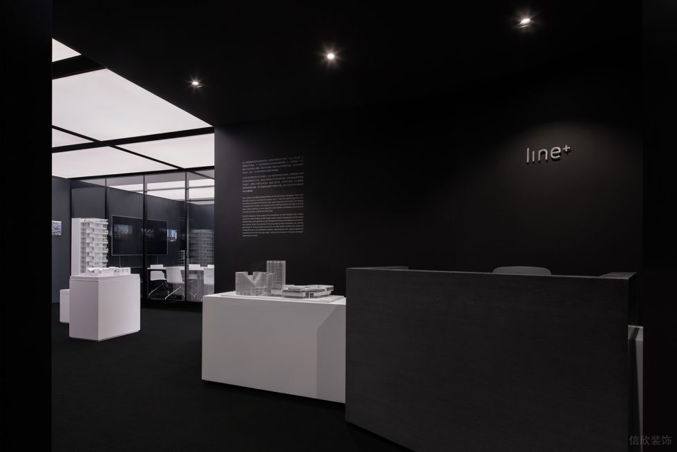 黑白色極簡風辦公室裝修設計黑色系前臺 黑白色極簡風辦公室裝修設計黑色系前臺