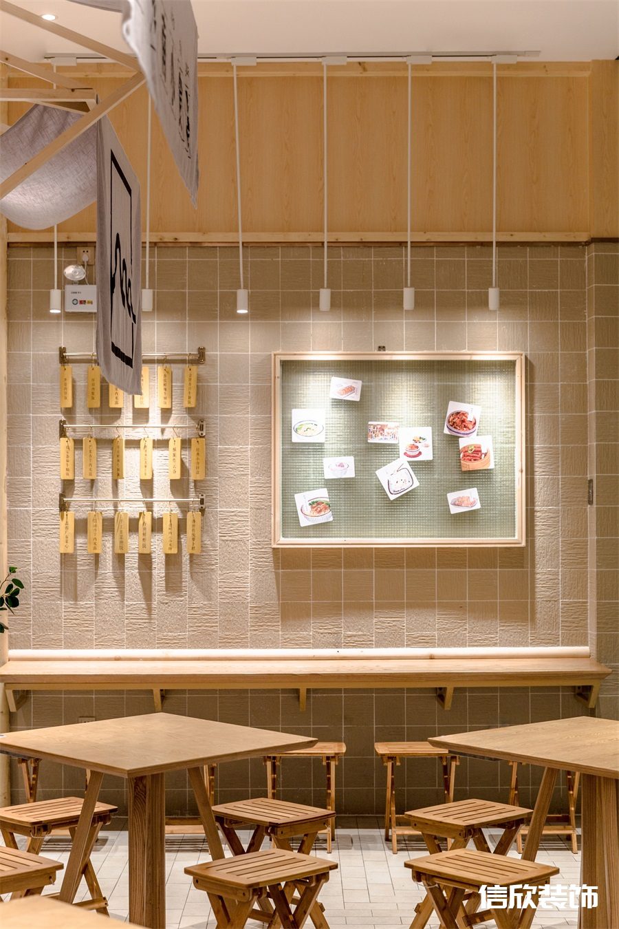 深圳羅湖筍崗牛腩飯快餐店靠墻餐桌裝修設計