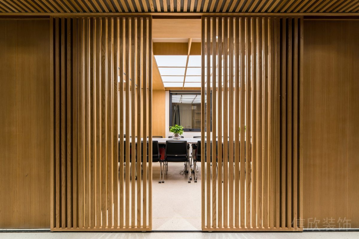 條紋柵格板隔斷墻體設(shè)計