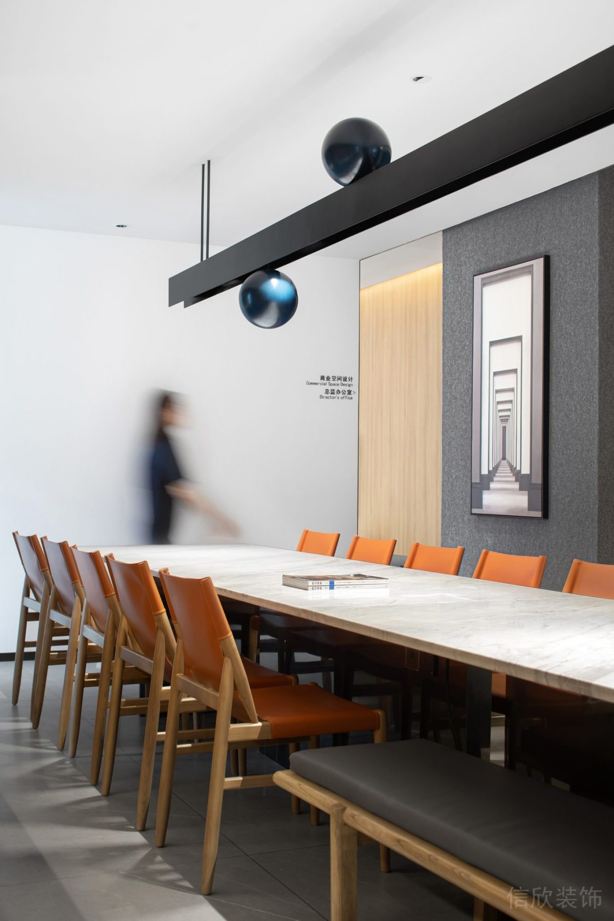 現(xiàn)代輕奢簡約風(fēng)辦公空間會議室家具設(shè)計