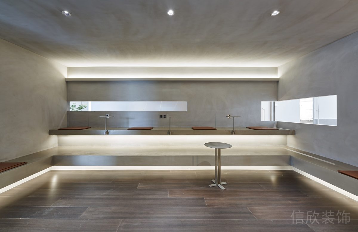 階梯式現(xiàn)代桌椅裝修休息區(qū)設計