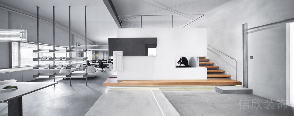 簡約工業(yè)滯空木板樓梯玻璃扶手設計