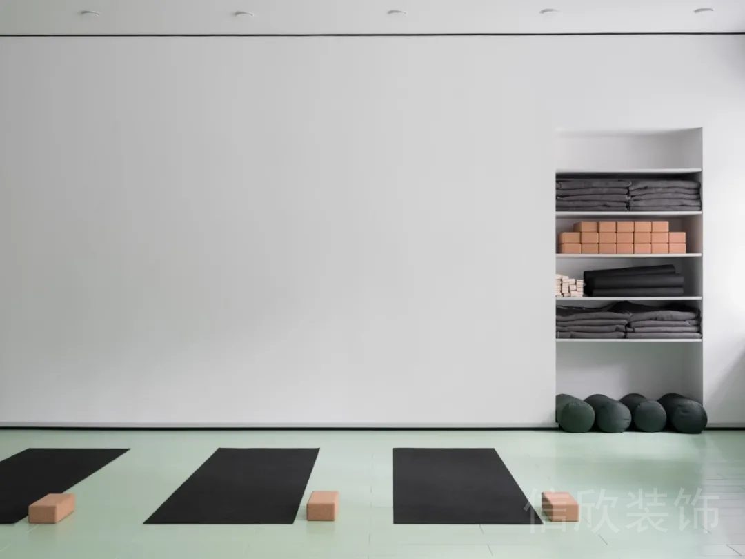 內(nèi)嵌式極簡(jiǎn)風(fēng)瑜伽儲(chǔ)物室多功能教室效果圖
