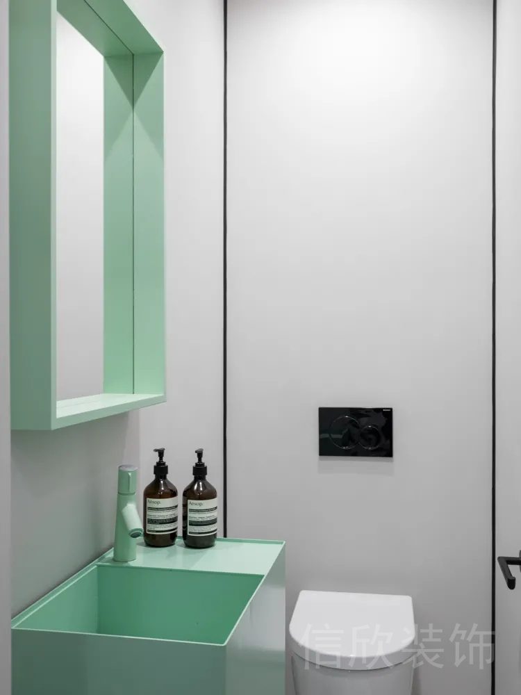 瑜伽機(jī)構(gòu)洗手池衛(wèi)生間裝修設(shè)計(jì)