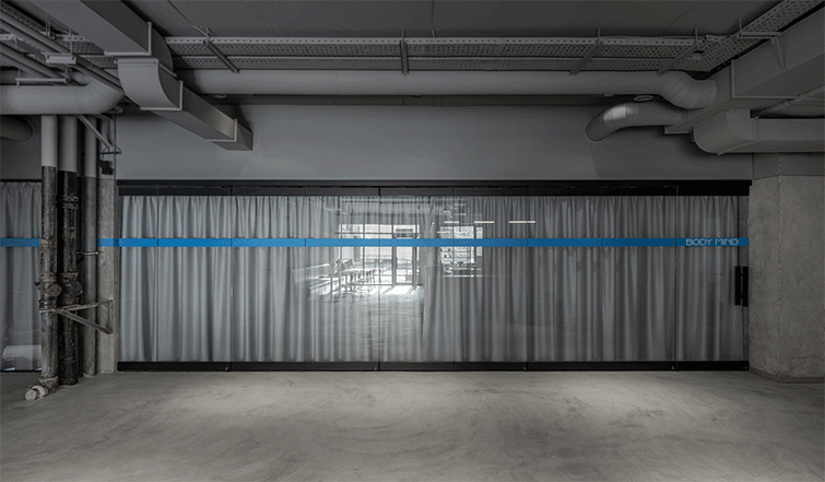 智能遮光窗簾健身房裝修設計工業風