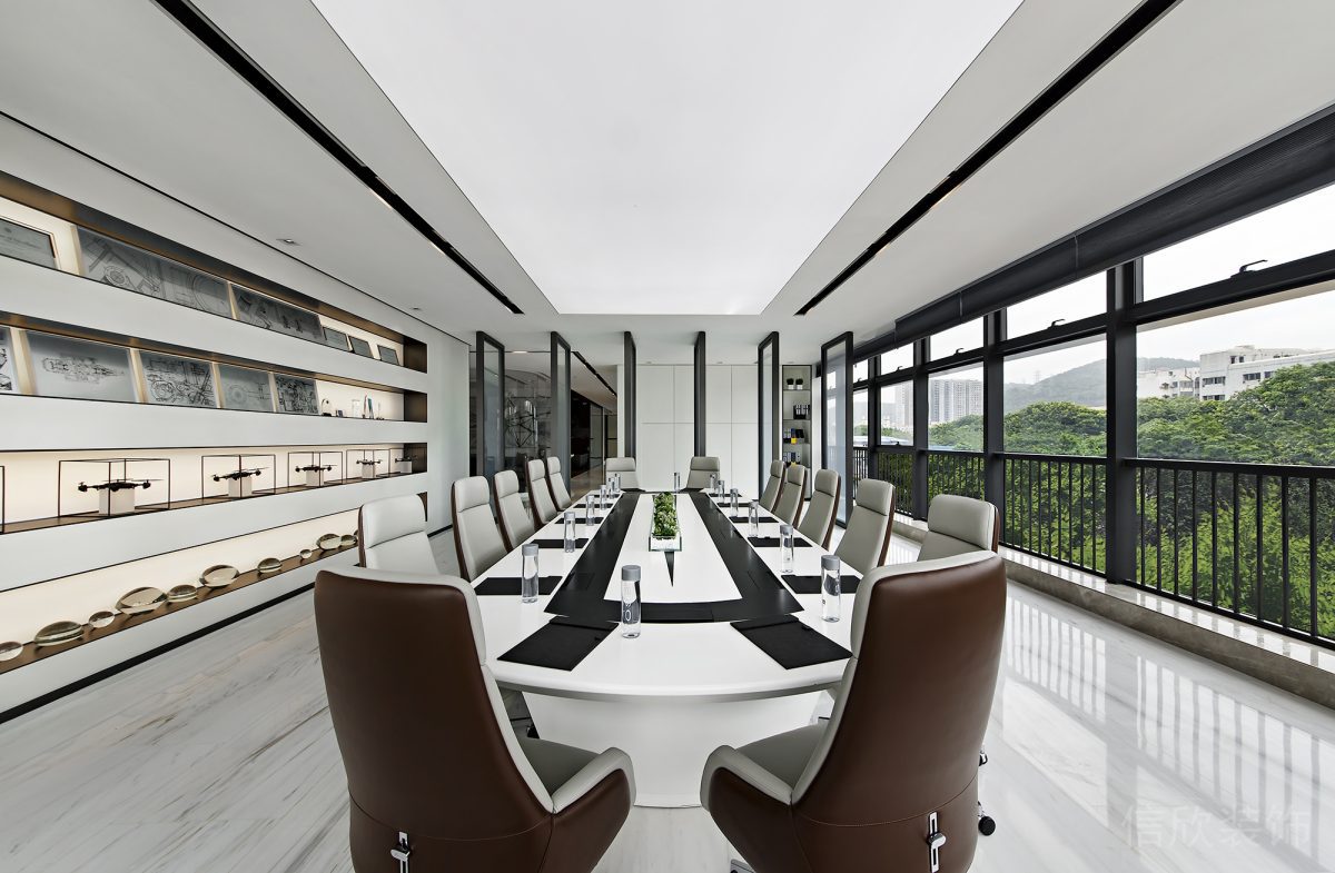 直線式長桌會議室裝修設(shè)計(jì)效果圖現(xiàn)代辦公室裝修