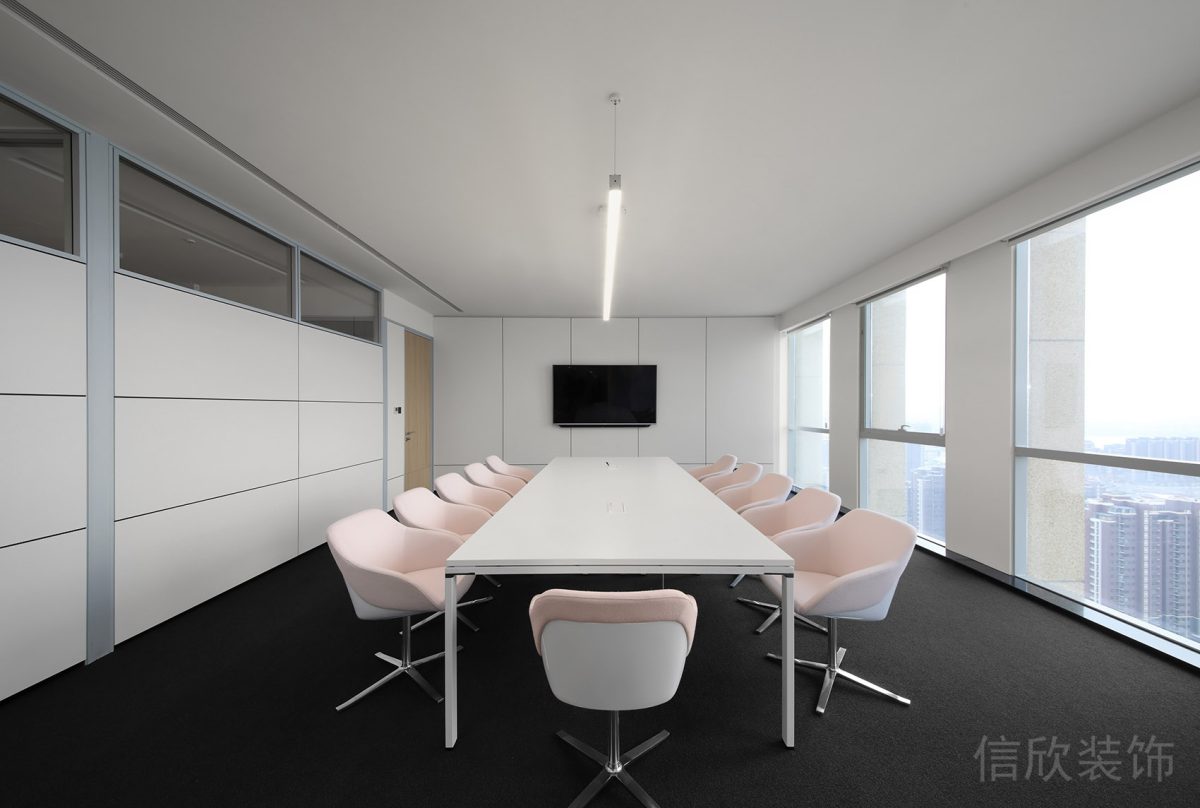 粉色直線式長桌簡約風辦公室裝修燈飾設(shè)計圖
