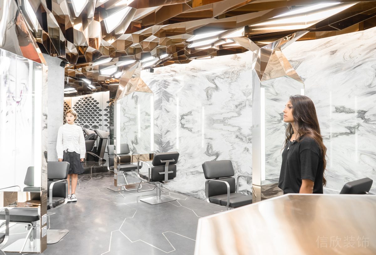 發(fā)型設計工作室裝修設計輕奢風瓷磚天花創(chuàng)意幾何設計