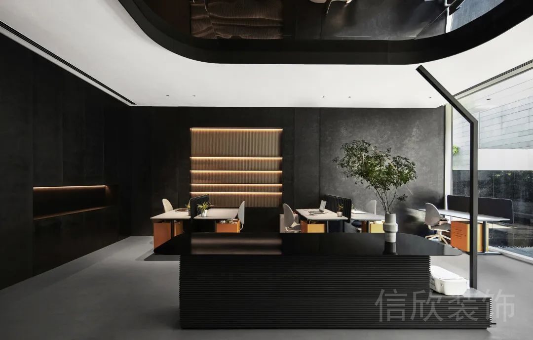 鏡面天花圓角設(shè)計(jì)木柜設(shè)計(jì)效果休息區(qū)裝修辦公室設(shè)計(jì)圖