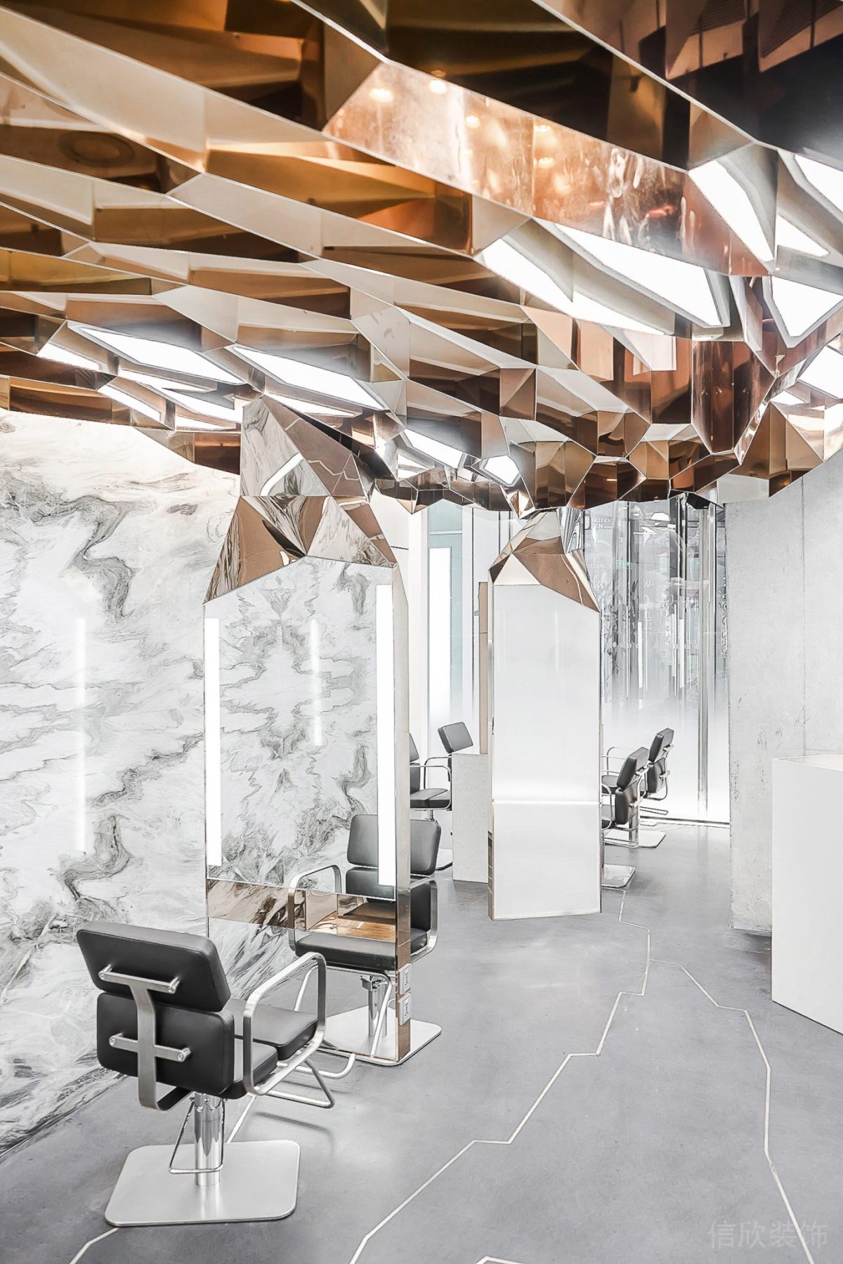 鏤空天花裝修大理石設計辦公室裝修過道發(fā)廊裝修