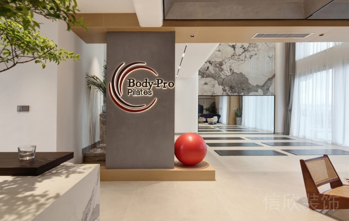 瑜伽機(jī)構(gòu)過道開放式教室裝修白花大理石設(shè)計(jì)鏡面過道裝修