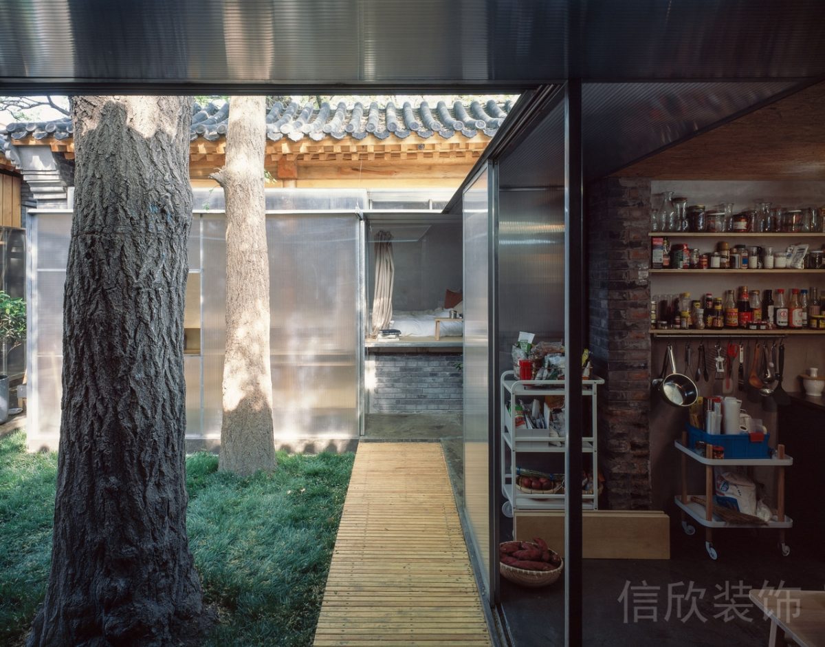 竹編木質(zhì)過道綠色植物戶外銜接設(shè)計辦公室裝修